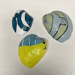 1/ Handmade Painted Shells Tropical Fish Choose One